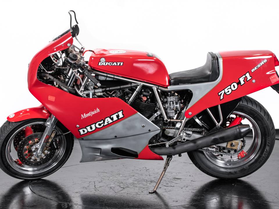 Afbeelding 1/33 van Ducati DUMMY (1986)