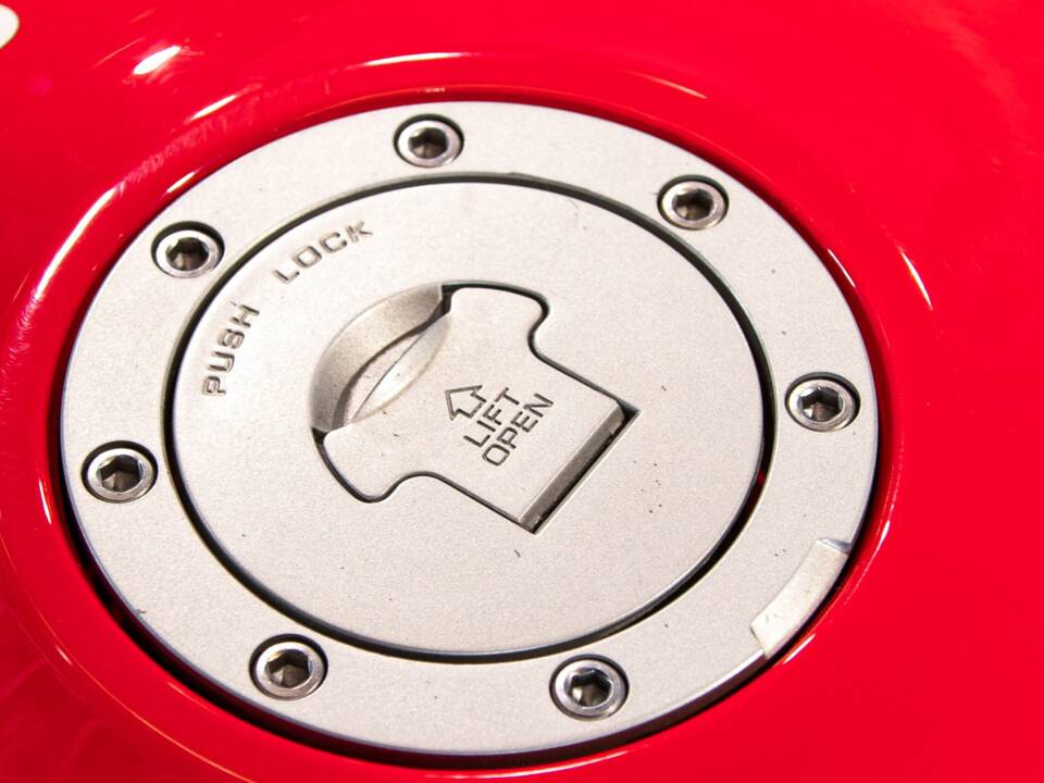 Bild 36/42 von Honda DUMMY (2000)