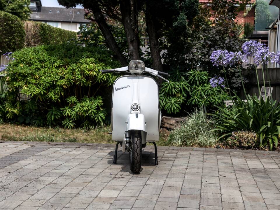 Bild 21/22 von Piaggio Vespa 160 GT Electronic (1972)