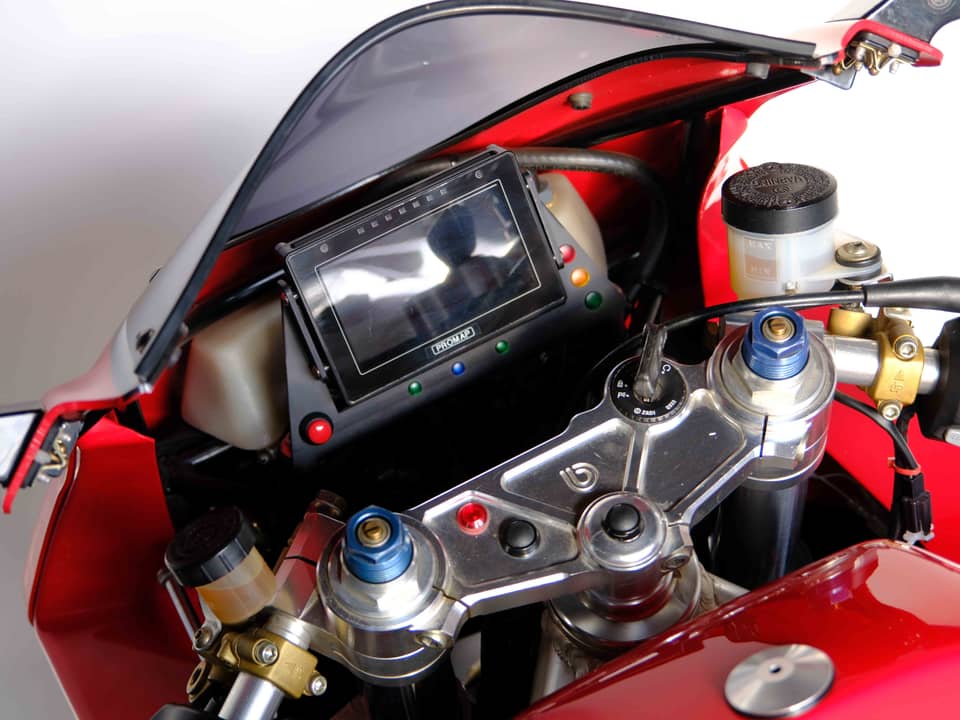 Image 79/94 of Bimota 500 V-Due (2003)