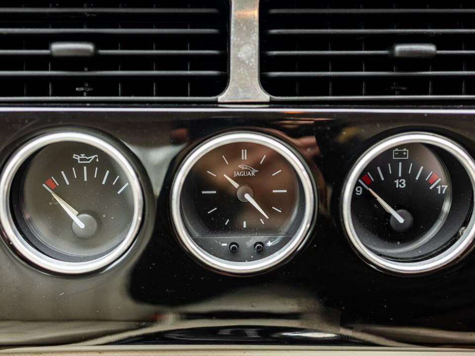 Afbeelding 46/50 van Jaguar XKR (1998)