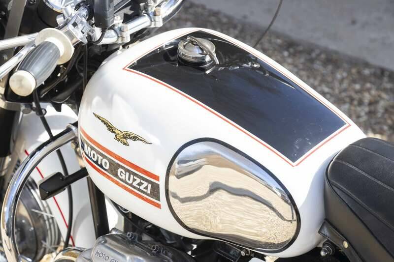 Image 27/36 of Moto Guzzi V 7 Special (1970)