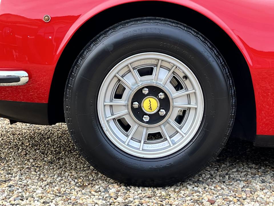 Image 42/50 de Ferrari Dino 246 GT (1971)
