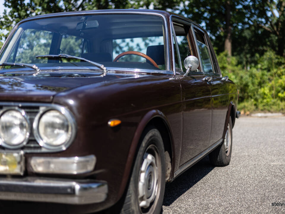 Immagine 25/51 di Lancia 2000 Iniezione (1973)