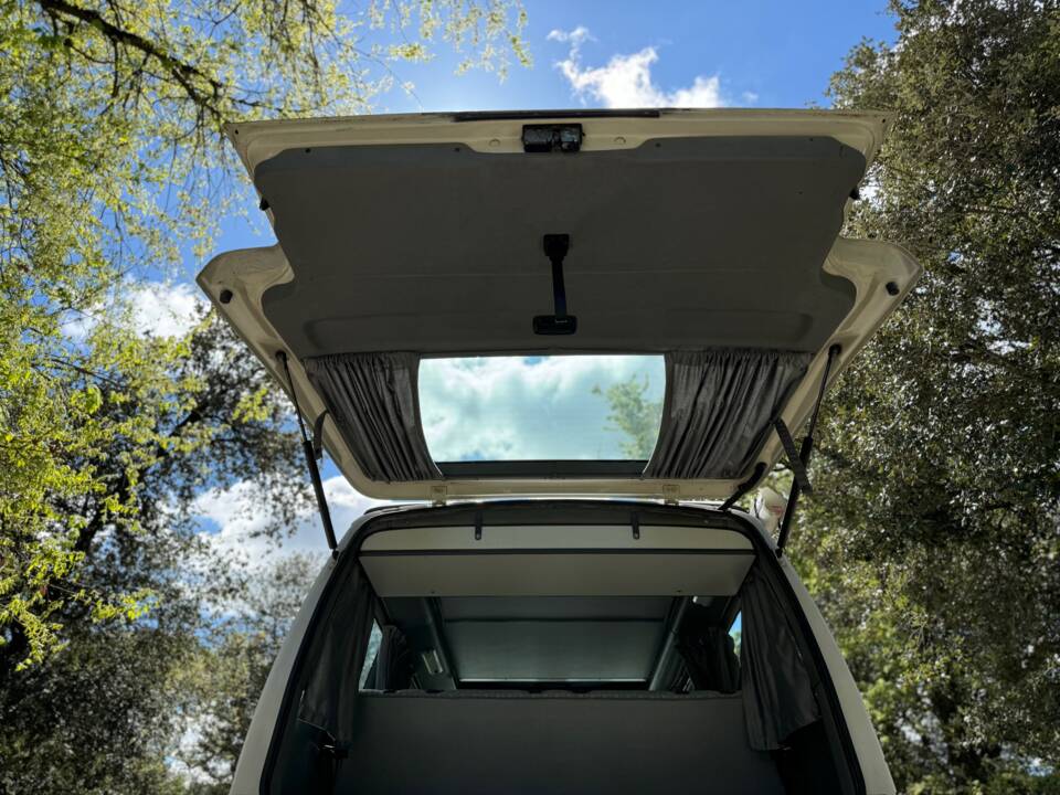 Immagine 15/36 di Volkswagen T4 Multivan 2.5 Syncro (1994)