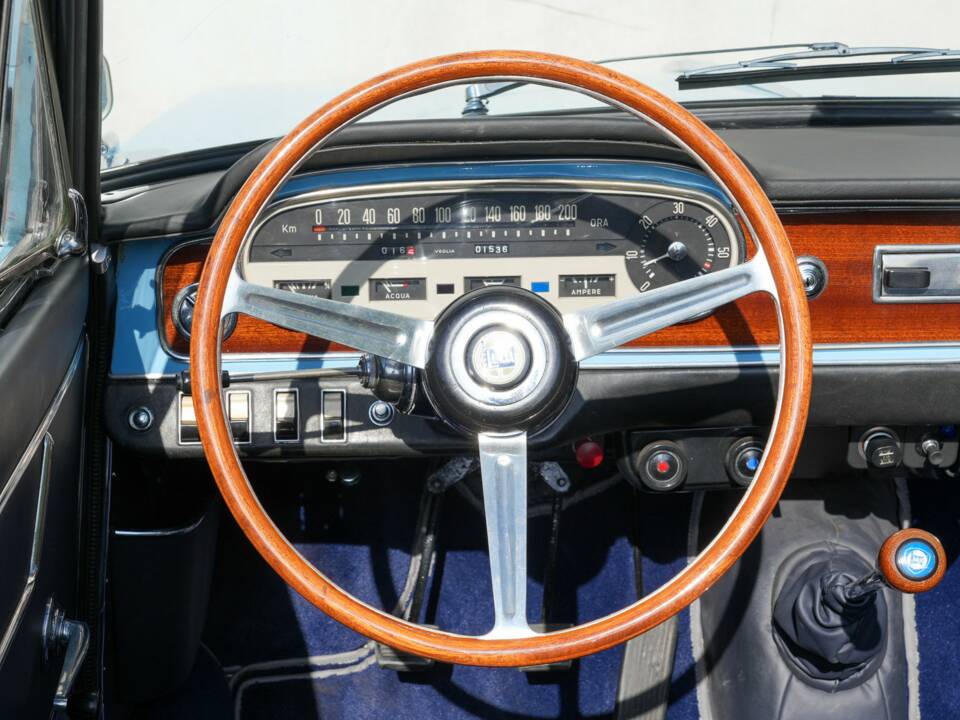 Image 50/50 of Lancia Flavia 1.8 (Vignale) (1963)