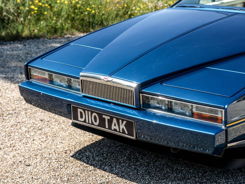 Immagine 26/28 di Aston Martin Lagonda (1987)