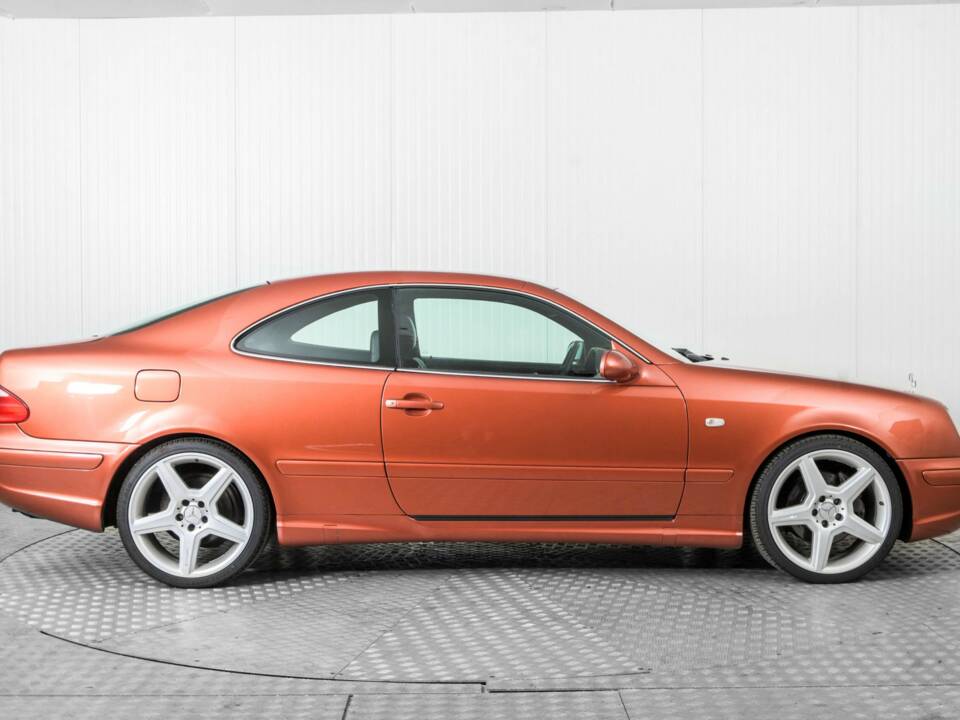Image 10/50 of Mercedes-Benz CLK 430 (1999)
