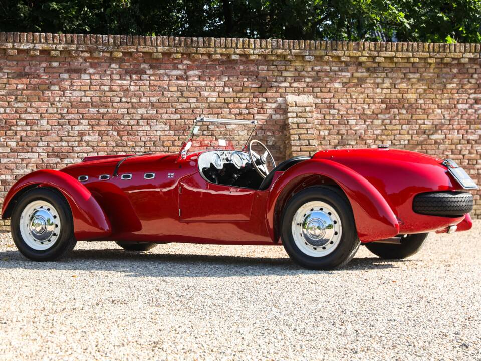 Image 33/50 of Healey Silverstone (1950)