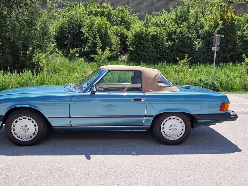 Image 4/53 de Mercedes-Benz 560 SL (1986)