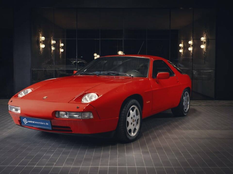 Image 2/15 of Porsche 928 GT (1989)