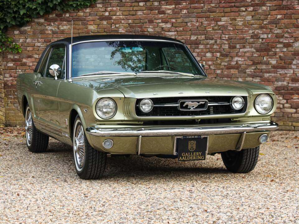 Image 42/50 of Ford Mustang GT (1966)