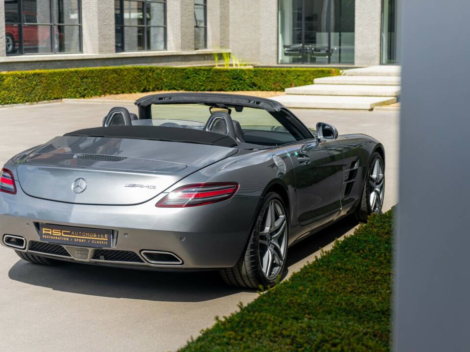Image 9/21 of Mercedes-Benz SLS AMG GT Roadster (2012)
