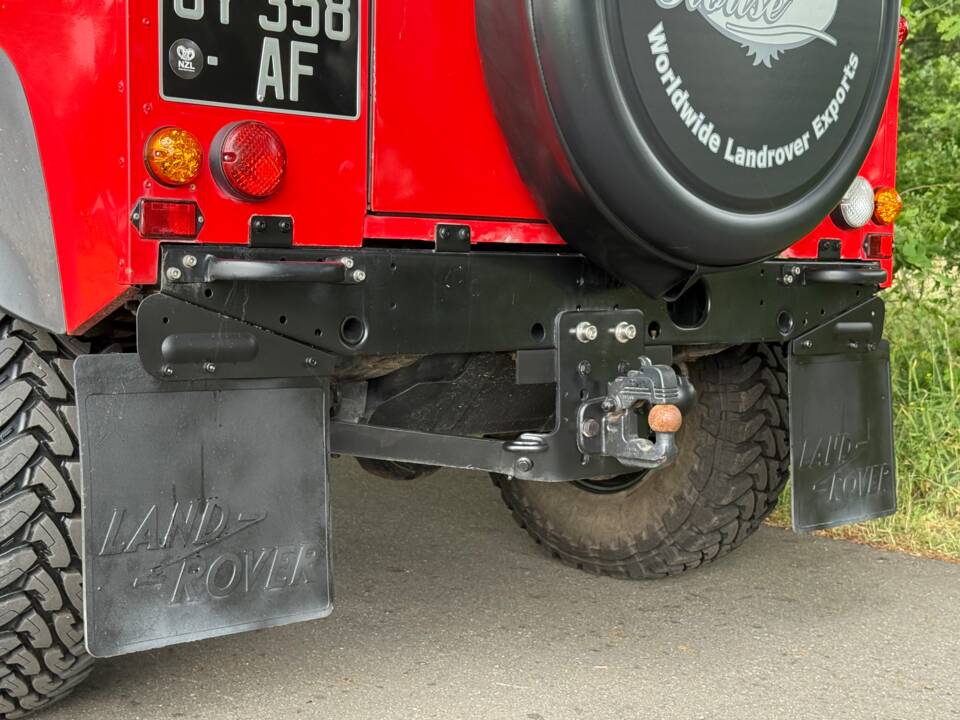 Bild 8/11 von Land Rover Defender 90 Td5 (2001)