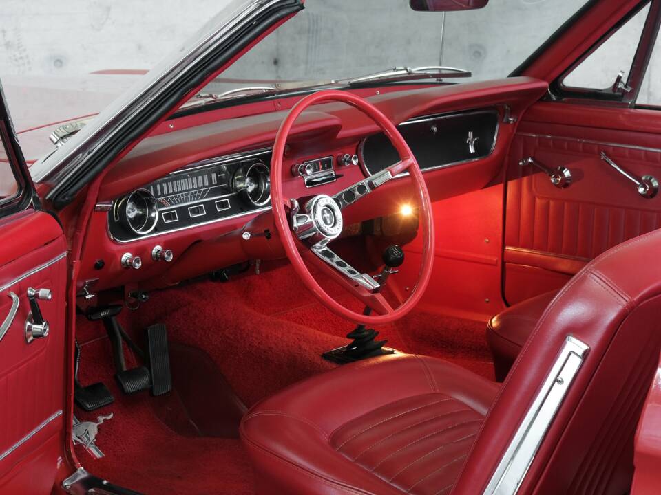 Image 21/50 of Ford Mustang 289 (1964)