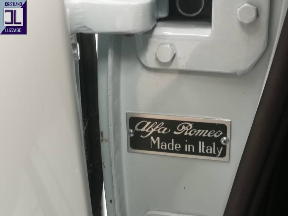 Afbeelding 17/48 van Alfa Romeo Giulietta Spider (1963)