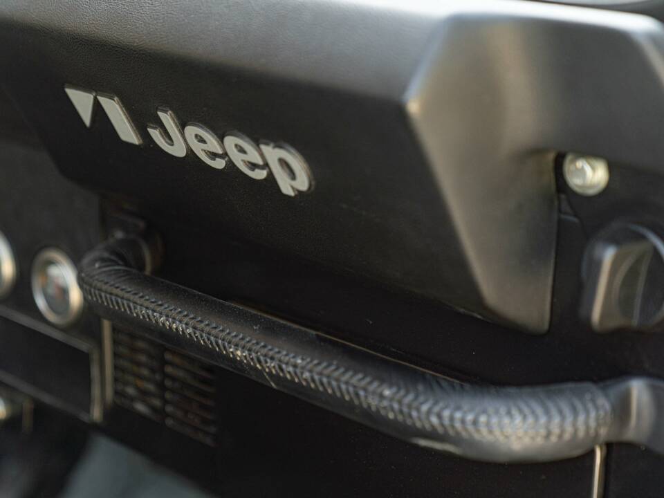 Image 46/50 of Jeep CJ-8 (1984)