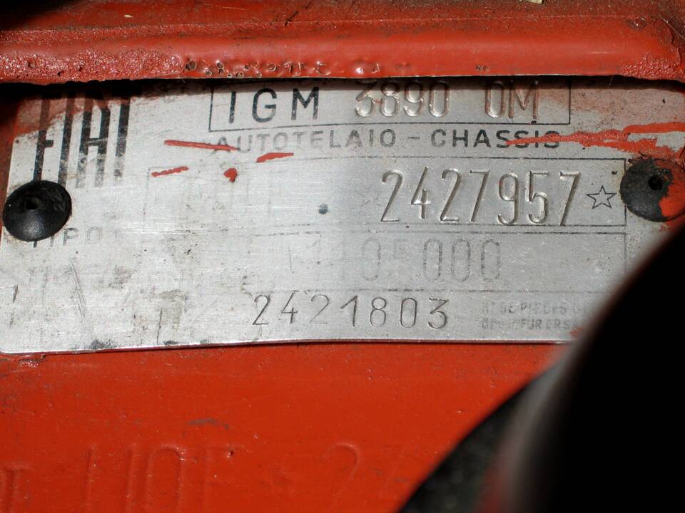 Image 17/21 de FIAT 500 L (1970)