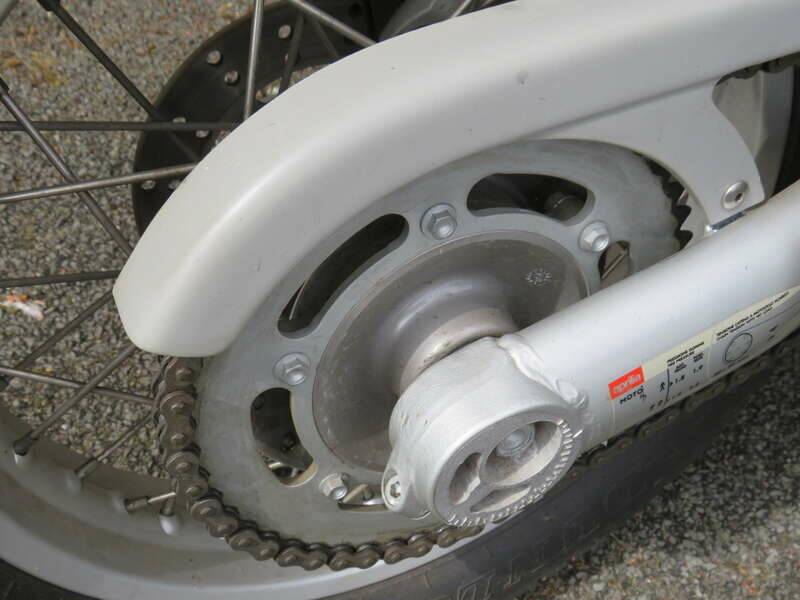 Bild 35/41 von Aprilia Moto 6.5 (2000)