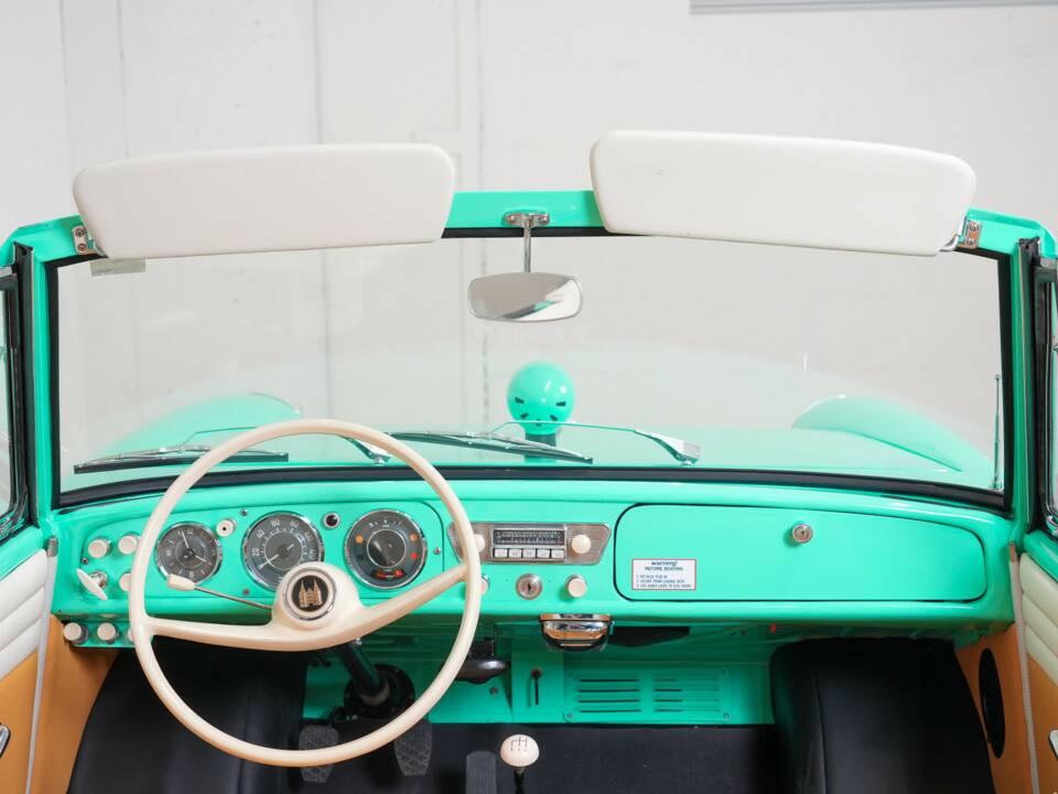 Image 2/42 de Amphicar 770 (1964)