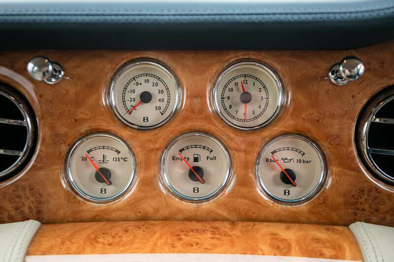 Image 24/50 of Bentley Arnage R (2006)