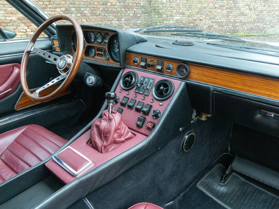 Bild 21/50 von Lamborghini Espada 400 GT (1973)