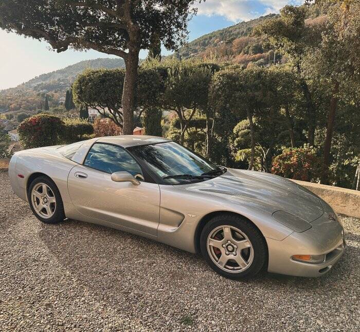 Bild 4/7 von Chevrolet Corvette (1999)