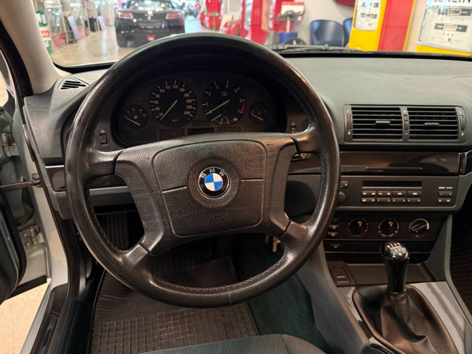 Bild 8/16 von BMW 520i (1999)