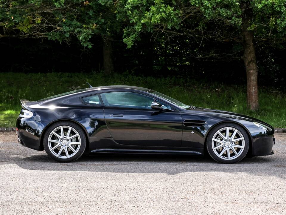 Image 5/30 de Aston Martin V8 Vantage (2007)