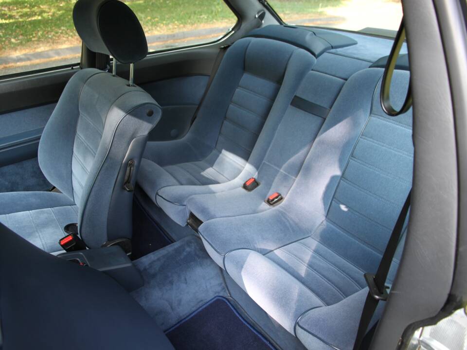 Image 12/36 of BMW 635 CSi (1984)