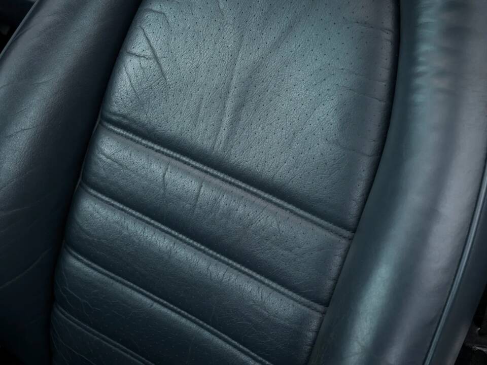 Afbeelding 18/26 van Porsche 911 Carrera 3.2 (1988)