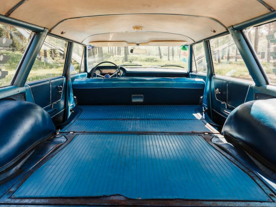 Immagine 14/20 di Ford Country Squire Station Wagon (1964)