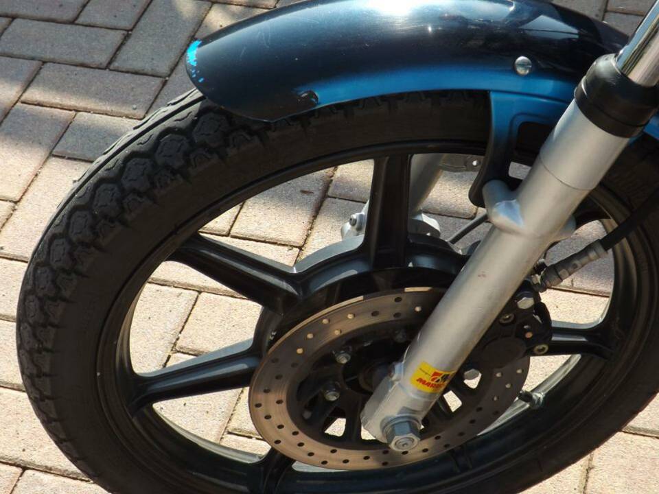 Image 33/47 of Laverda 125 LB Custom (1988)