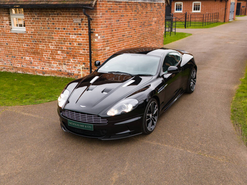 Immagine 61/98 di Aston Martin DBS (2010)