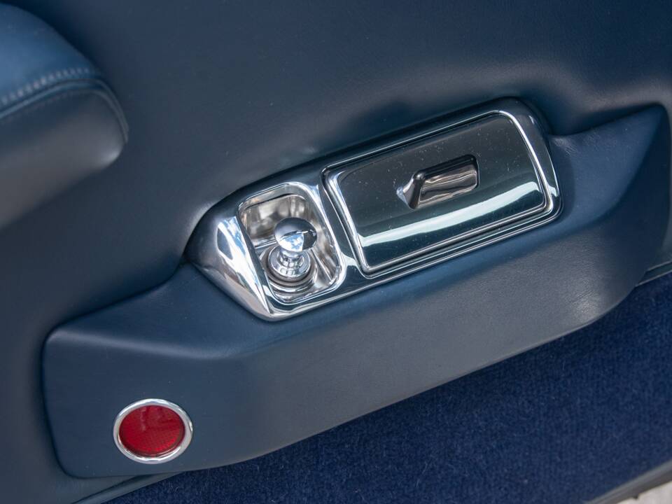 Image 46/50 of Rolls-Royce Silver Shadow I (1973)