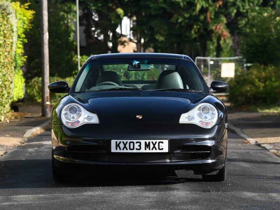 Imagen 6/20 de Porsche 911 Carrera (2003)