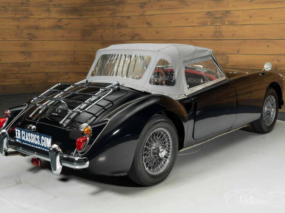 Immagine 15/19 di MG MGA 1600 (1961)