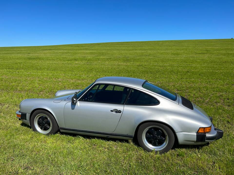 Image 3/11 of Porsche 911 SC 3.0 (1980)
