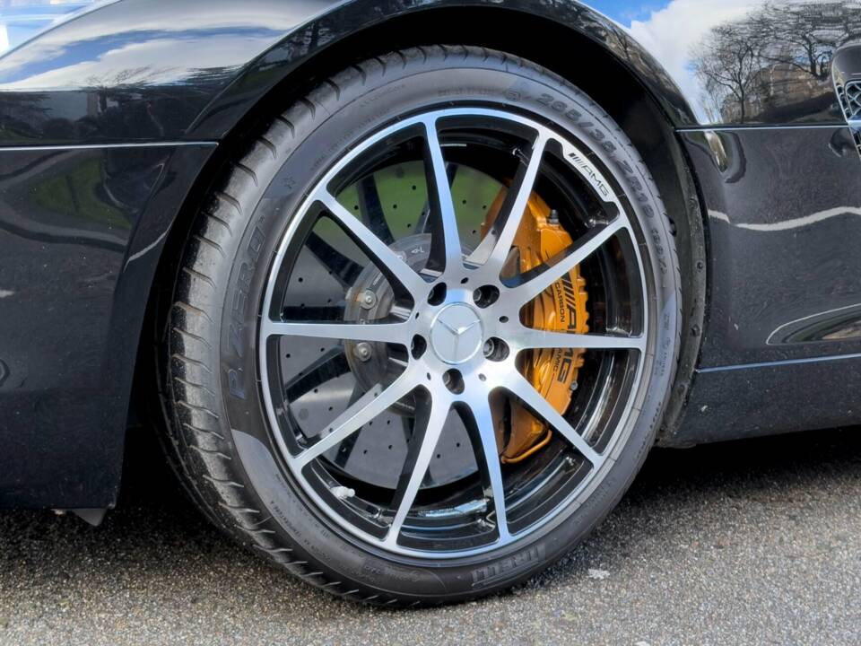Bild 8/17 von Mercedes-Benz SLS AMG (2010)