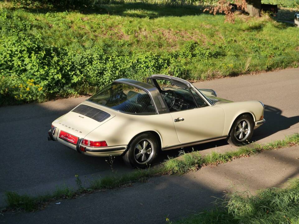 Bild 19/25 von Porsche 911 2.2 E (1970)