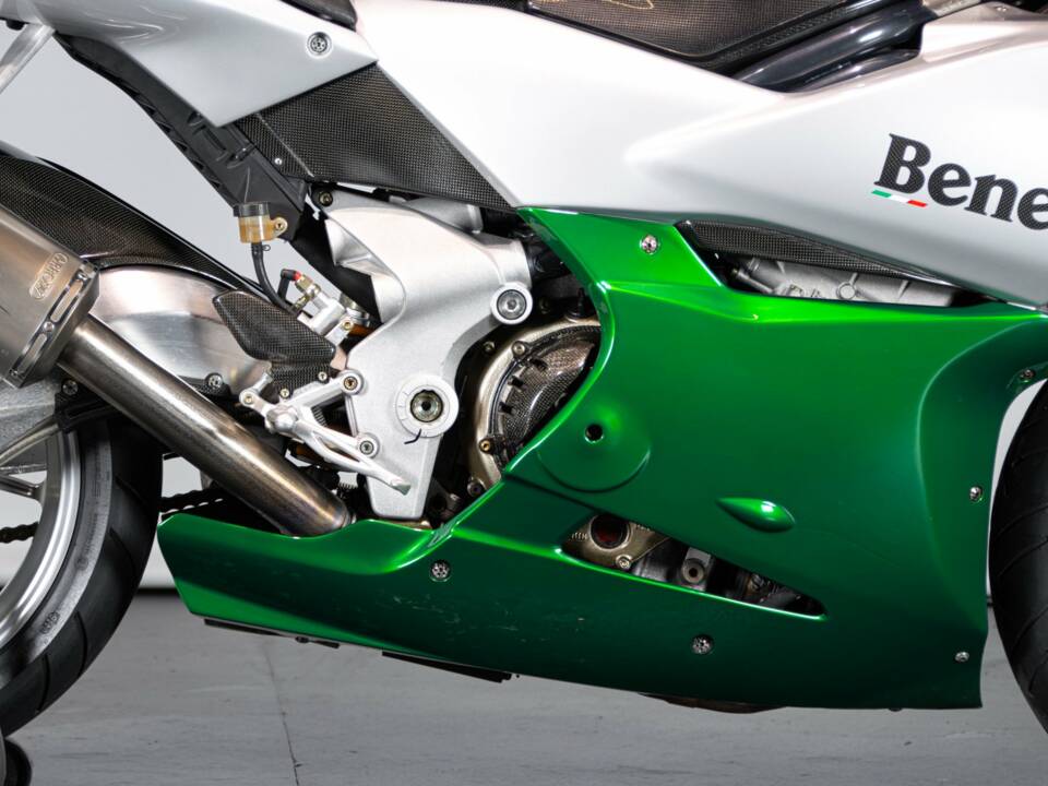 Bild 30/50 von Benelli DUMMY (2002)