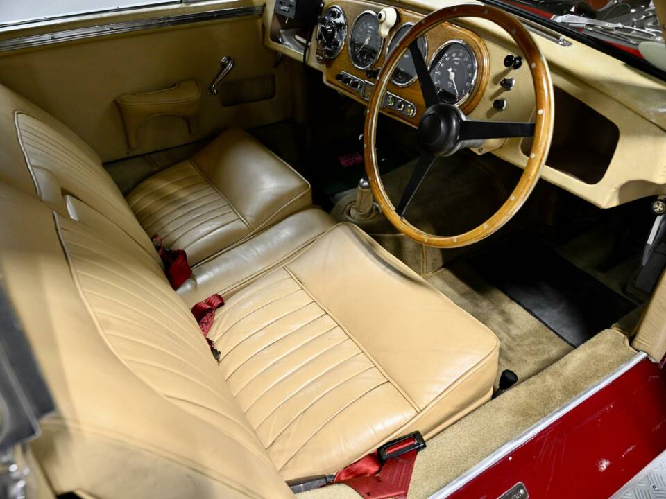 Image 24/50 de Aston Martin DB 2 Vantage (1953)
