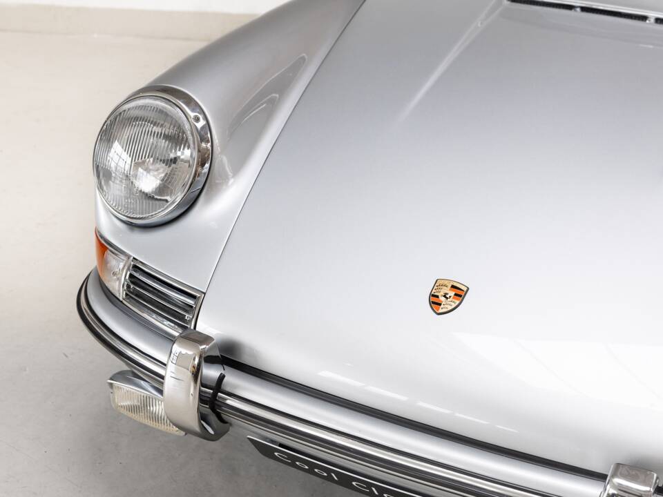 Image 24/34 of Porsche 911 2.0 S (1966)