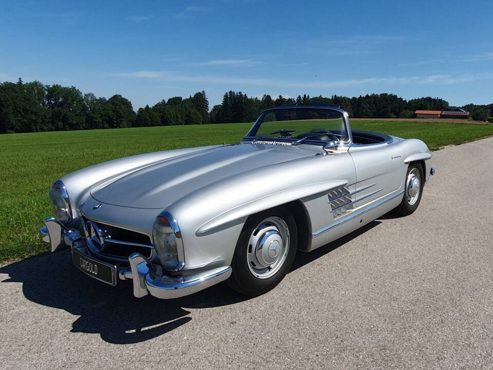 Image 13/38 of Mercedes-Benz 300 SL Roadster (1962)