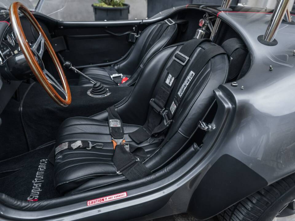 Image 7/16 of AC Cobra 427 (1965)
