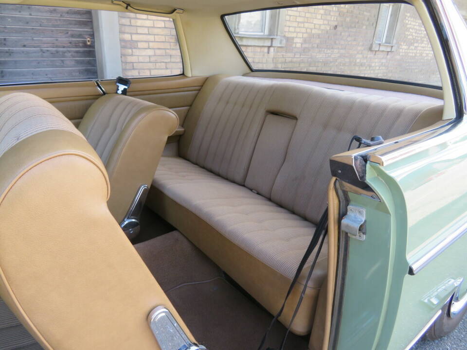 Image 8/19 of Mercedes-Benz 280 CE (1973)