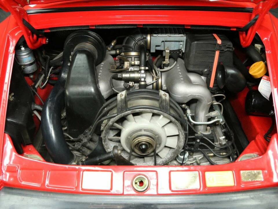 Bild 27/30 von Porsche 911 Speedster 3.2 (1989)