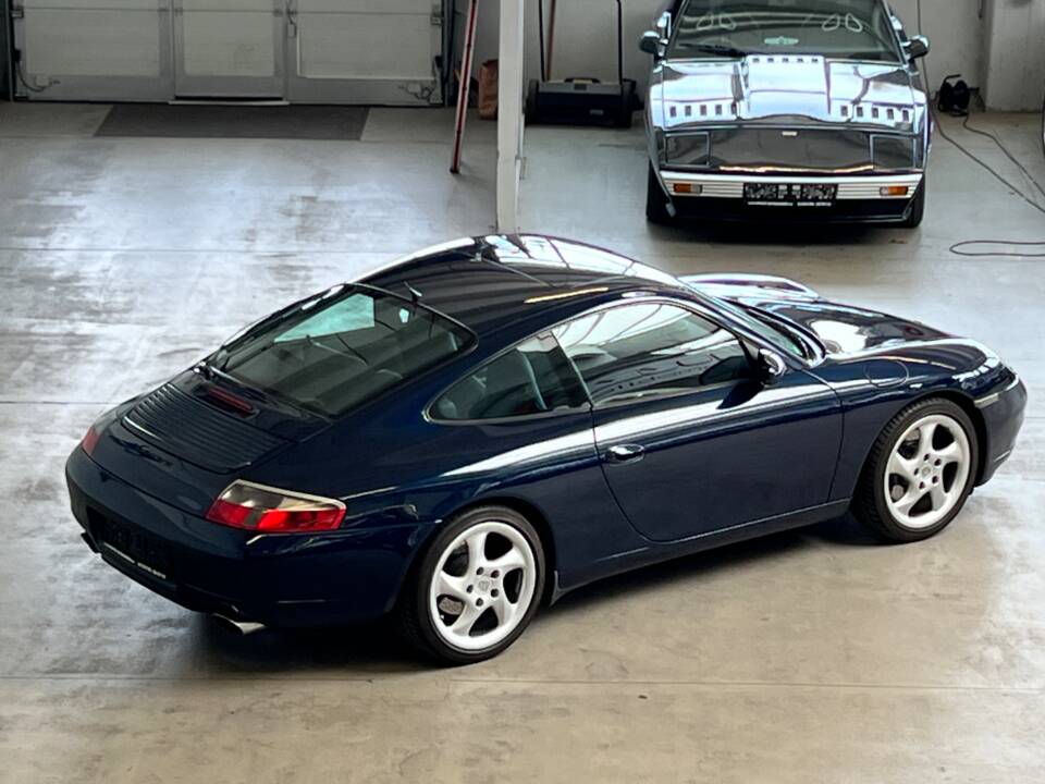 Image 3/44 de Porsche 911 Carrera (2000)