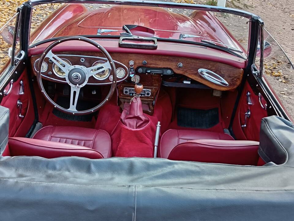 Immagine 13/23 di Austin-Healey 3000 Mk II (BJ7) (1964)