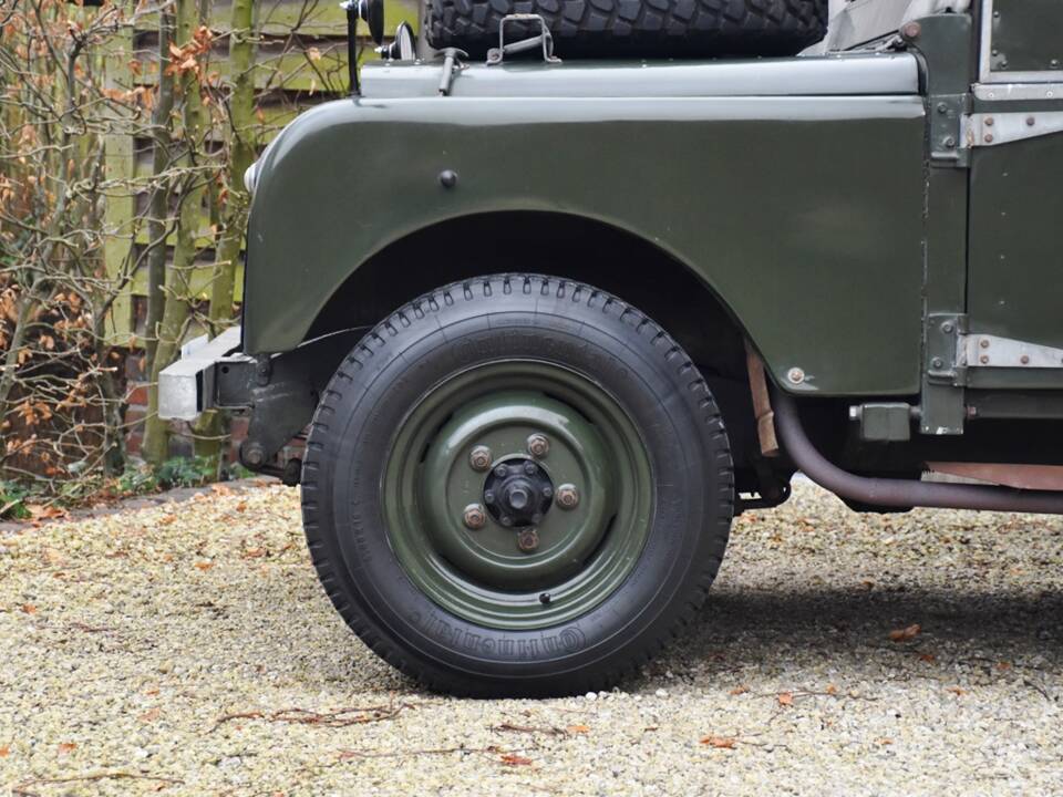 Image 21/39 of Land Rover 80 (1952)